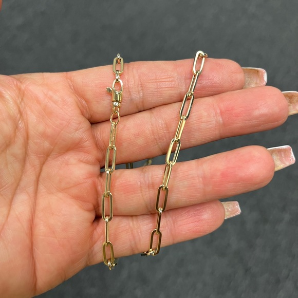 14K Yellow Gold paperclip Chain Necklace 18” inches - Picture 2 of 6